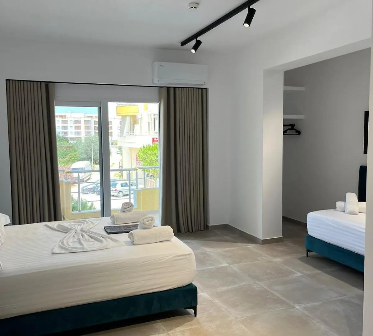 Aparthotel Nina'S Rooms Orikum